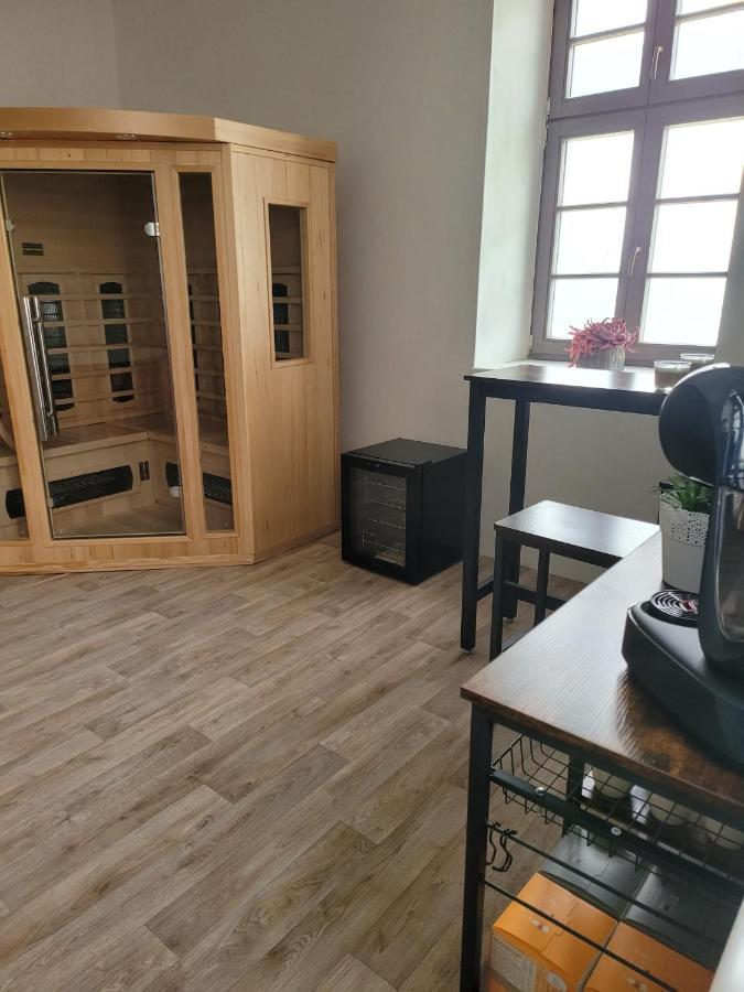 Chateau Moravany - Apartmany, Teepee A Wellness Ronow an der Doubrava Екстериор снимка